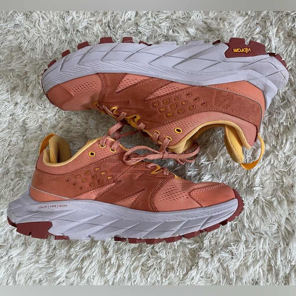 HOKA Anacapa Breeze Low Women’s Hiking Shoes in Sun Baked Amber Yellow - Picture 10 of 13